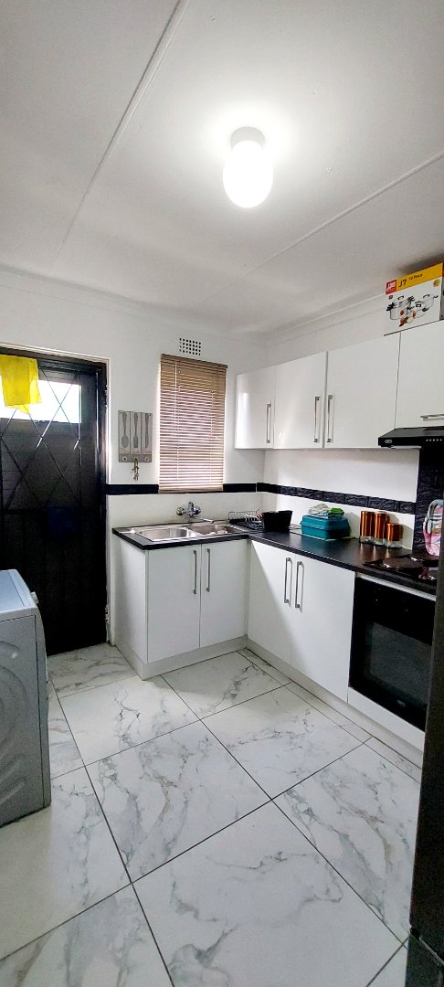 2 Bedroom Property for Sale in Clairewood Western Cape